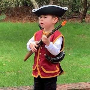 Meet your Posher, Elizabeth